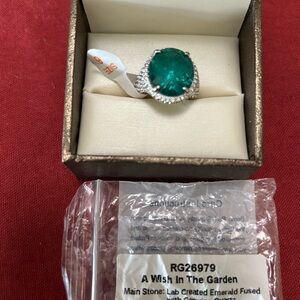 Emerald Green Silver Ring